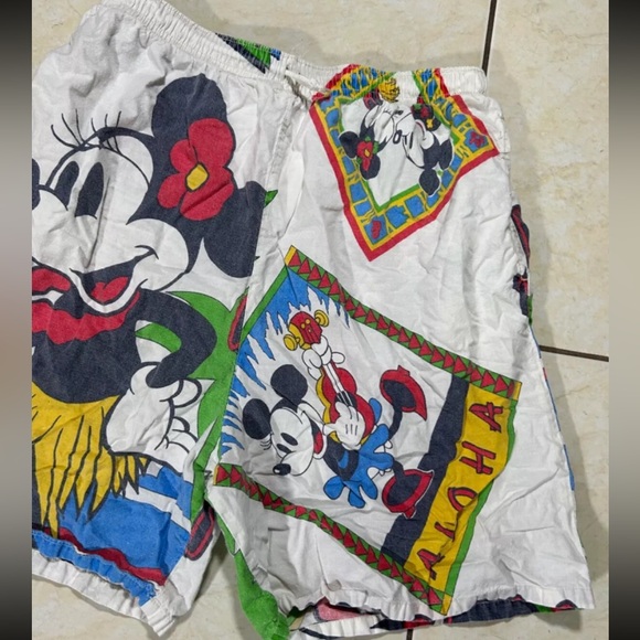 Rework Mickey and Friends Shorts Sz L - Picture 7 of 10